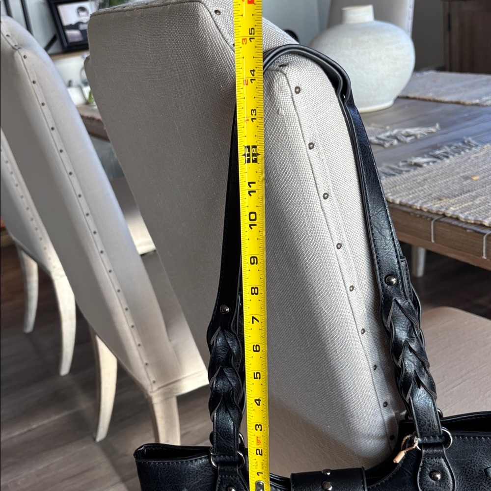 Black faux leather Purse with Studded Accents - Picture 5 of 12